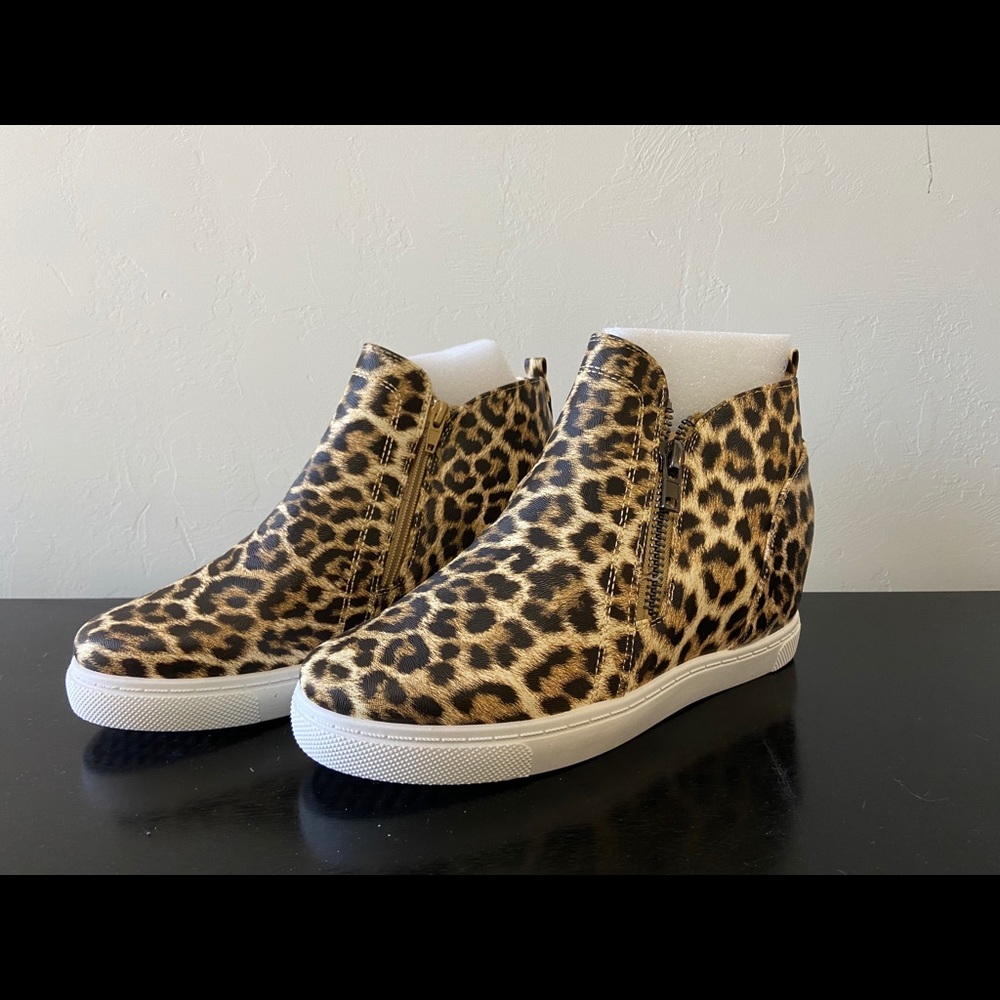 Cheetah wedge zip up shoes